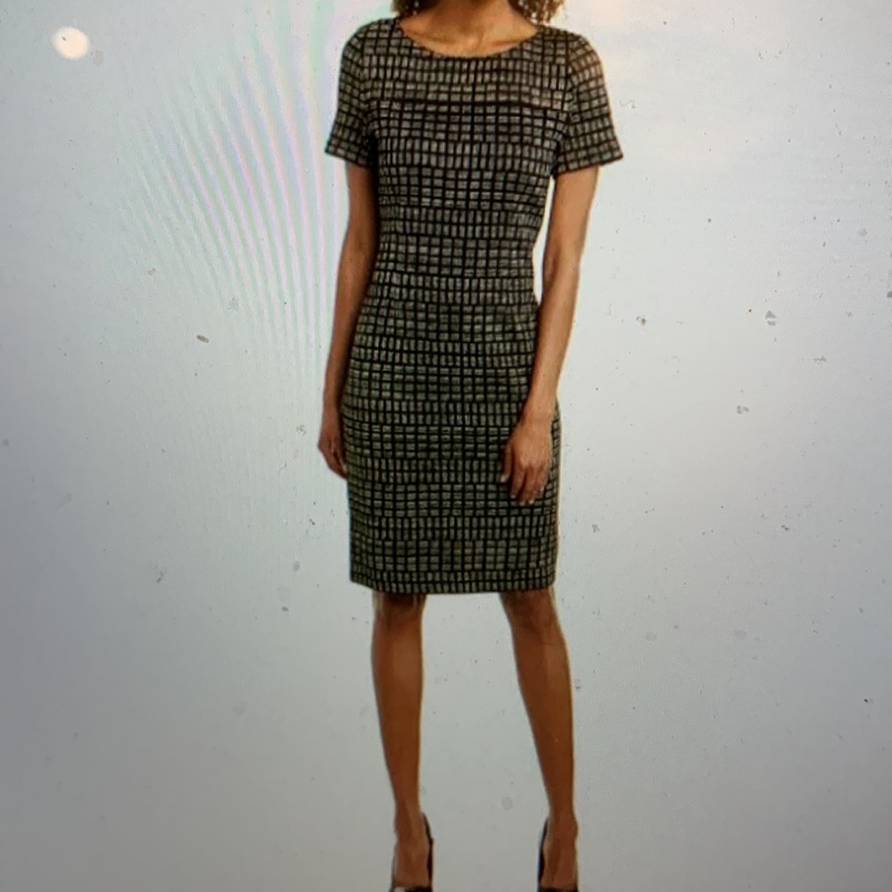 St. John dress.  Size 8.  Never been worn.